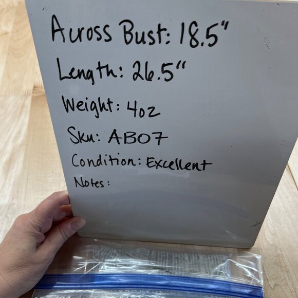 Eileen Fisher Metaphor 100% Silk Short Sleeve Blouse Beige Gray Size Small - Picture 10 of 10